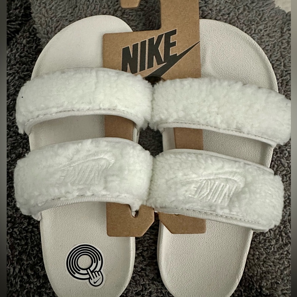 Nike Offcourt Duo Women’s Slide Sandals